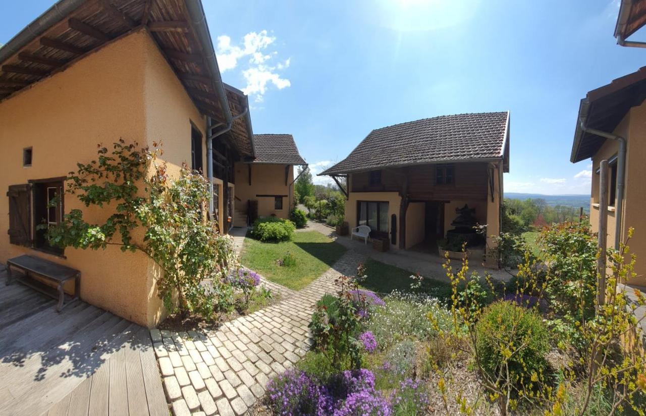 La Parenthese Saint-Genix-sur-Guiers Exterior foto