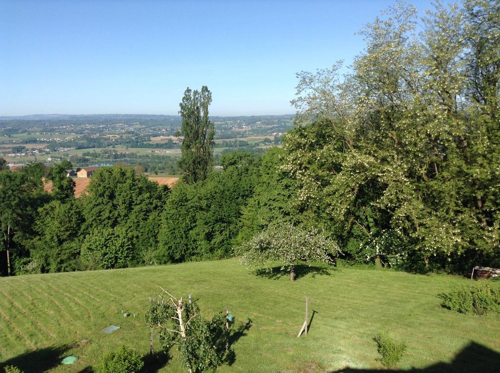 La Parenthese Saint-Genix-sur-Guiers Exterior foto
